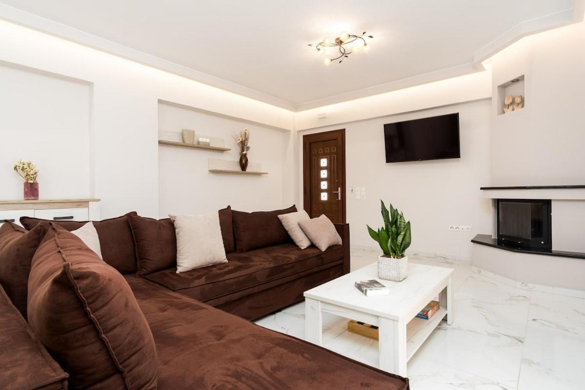 Вилла Karouzo - With Private Pool *