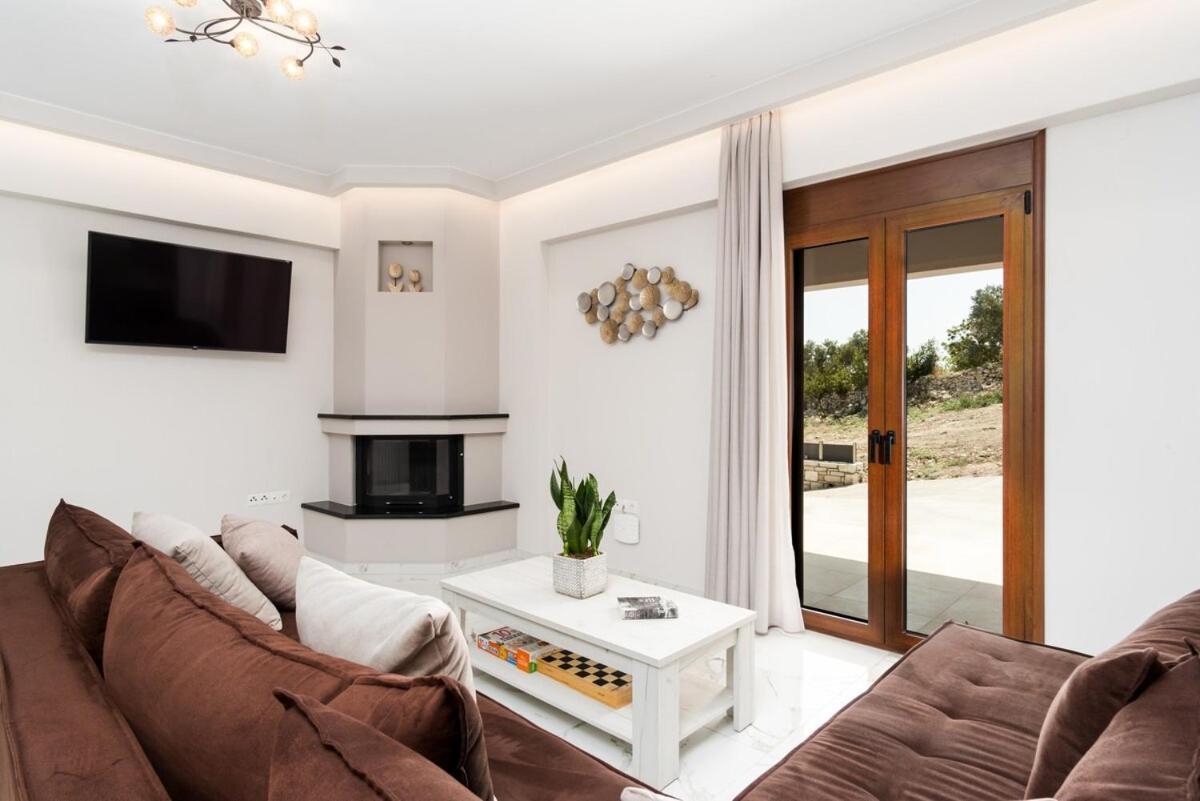 Karouzo - With Private Pool Villa Ayios Konstandinos (Rethymno)